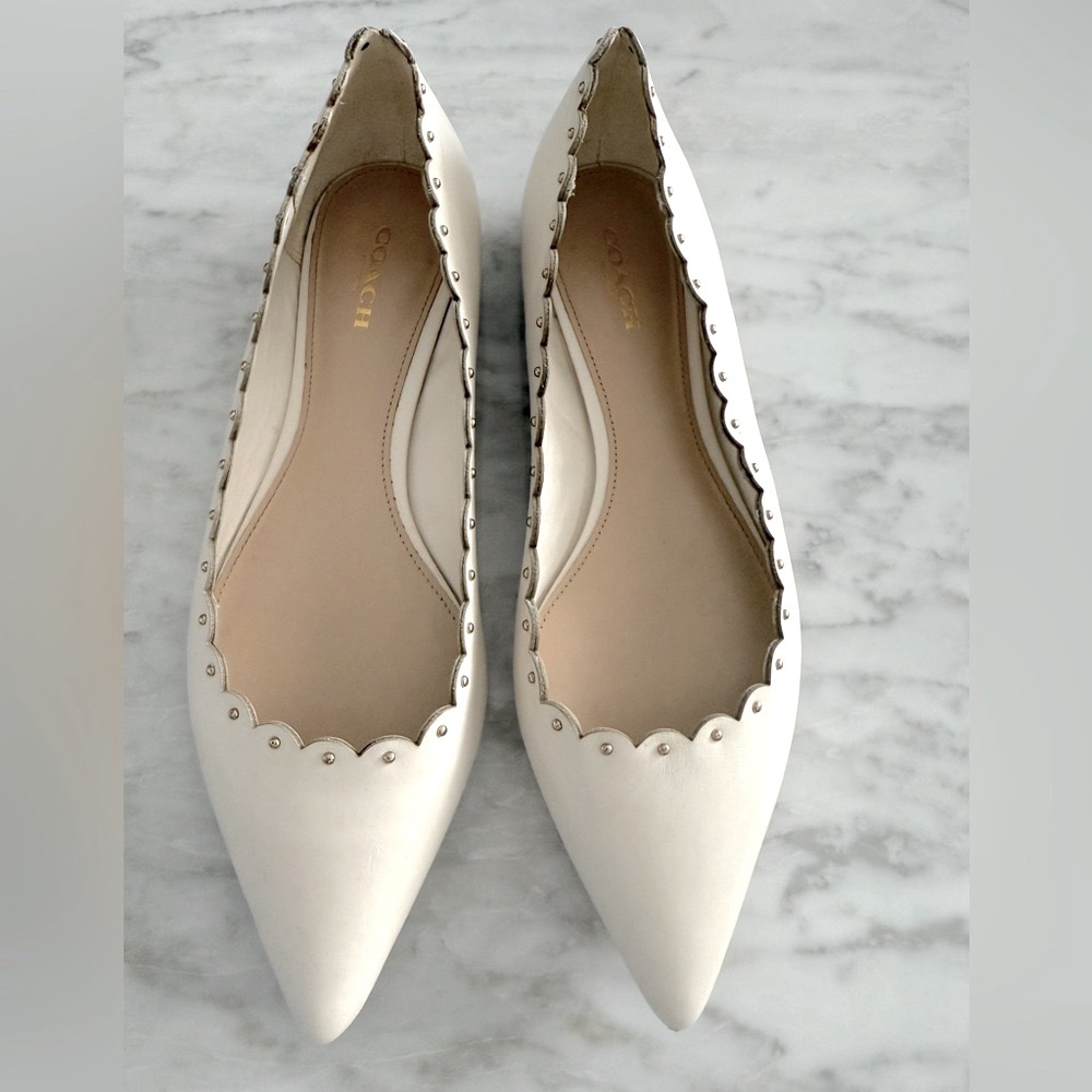 Coach Jill Leather Scalloped Studded Pointed Ivory flats Size 8B
